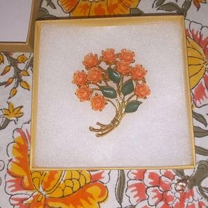 💐Vintage Rose Bouquet Brooch💐